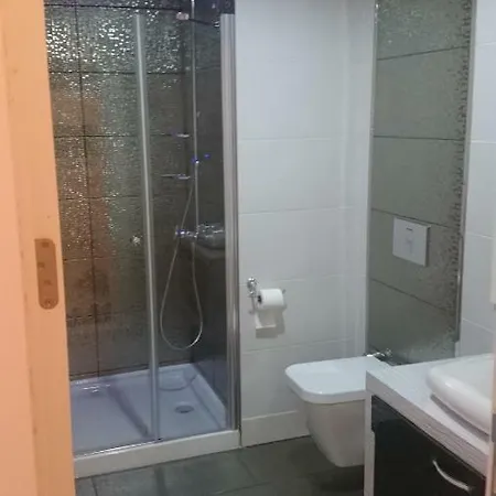 Azura Park Apartment